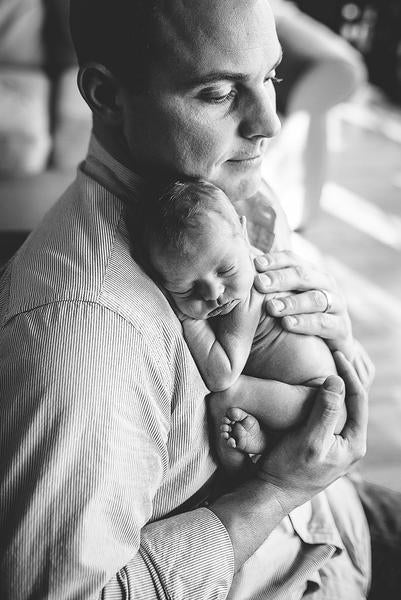 Mastering the Art of Lifestyle Newborn Photography