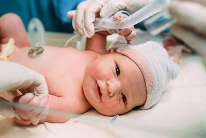 BIRTH PHOTOGRAPHY AND FRESH 48 WORKSHOP BY CELEBRITY BIRTH PHOTOGRAPHER HEATHER MOHR.